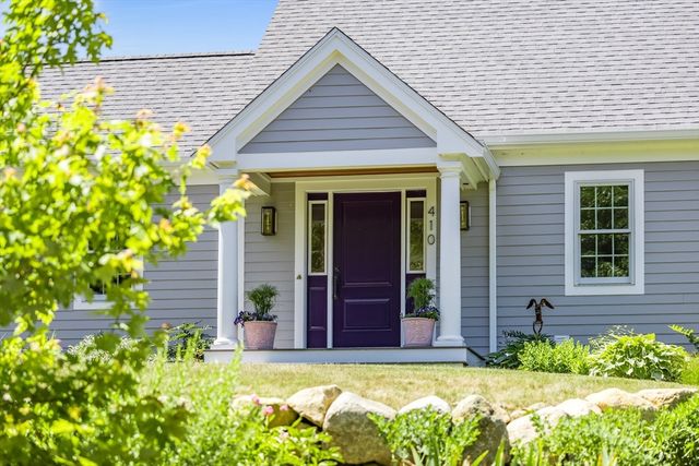 410 Blueberry Pond Dr, Brewster, MA 02631