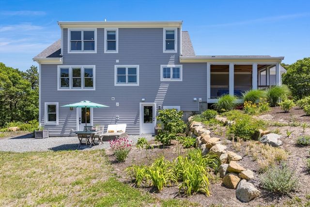 410 Blueberry Pond Dr, Brewster, MA 02631