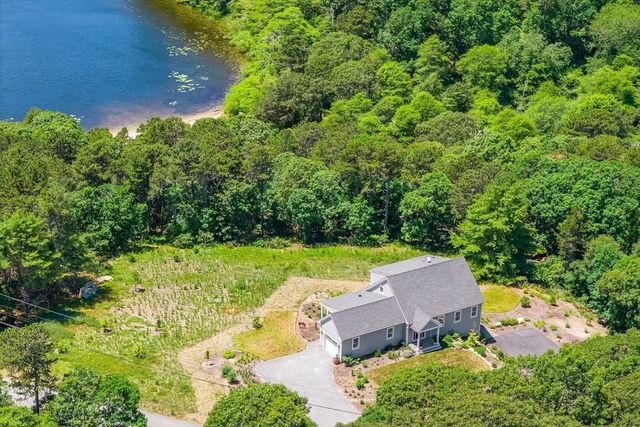 410 Blueberry Pond Dr, Brewster, MA 02631