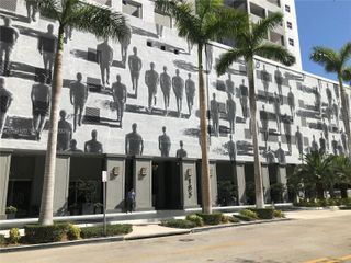 185 SE 14th Ter 1401, Miami, FL 33131