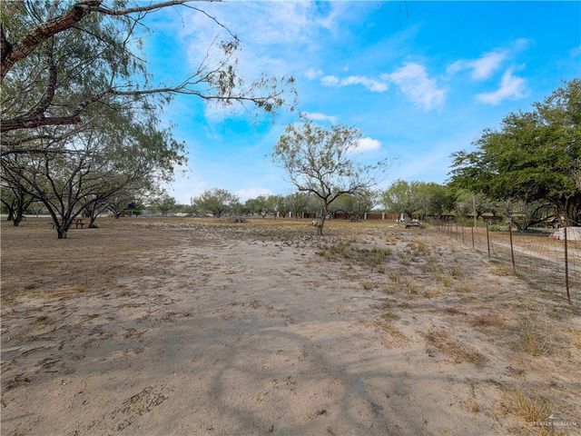 2615 E La Pointe Avenue, Alton, TX 78573