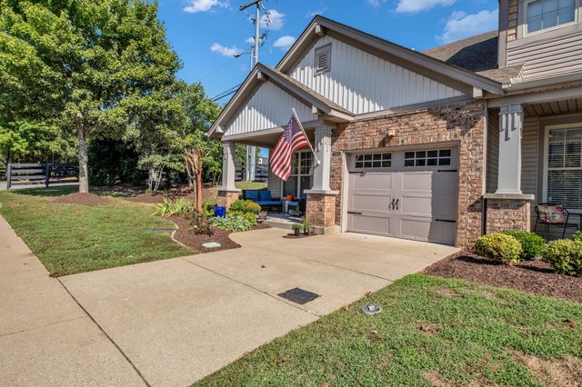 301 Griffin Pl, Hermitage, TN 37076
