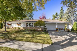 122 LOUISE STREET, Kimberly, WI 54136