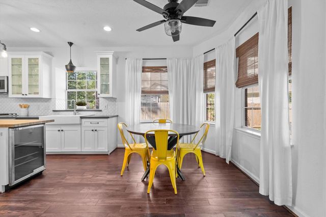 19 Lantana Trail, The Woodlands, TX 77382