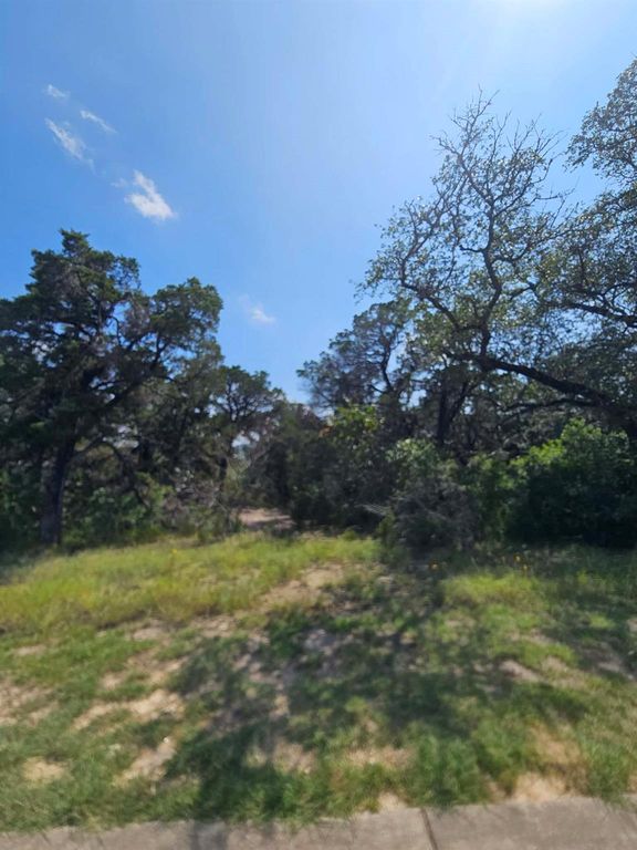 18905 Leisure LN, Lago Vista, TX 78645