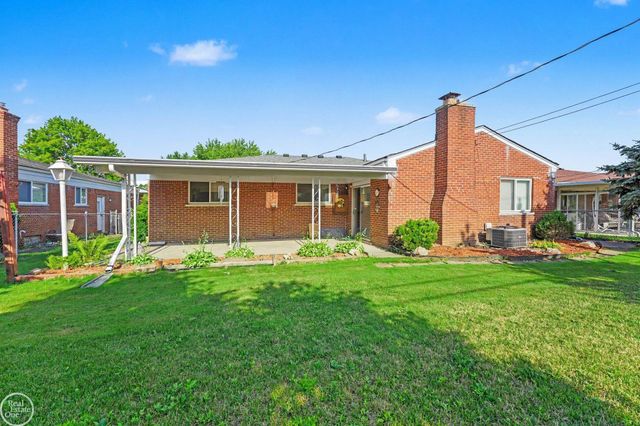 33316 Mina Drive, Sterling Heights, MI 48312