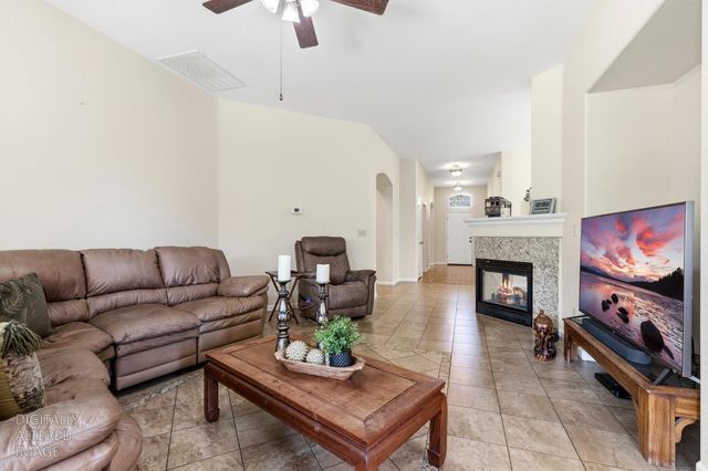 3808 Guildford Ln, Modesto, CA 95355