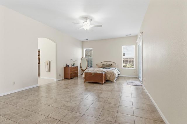 3808 Guildford Ln, Modesto, CA 95355