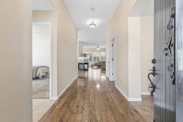 3808 Guildford Ln, Modesto, CA 95355