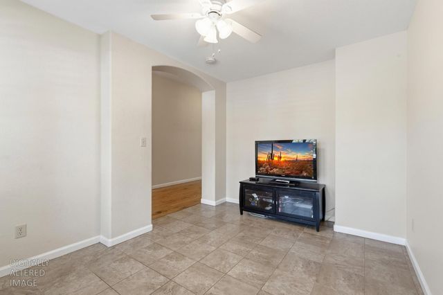 3808 Guildford Ln, Modesto, CA 95355