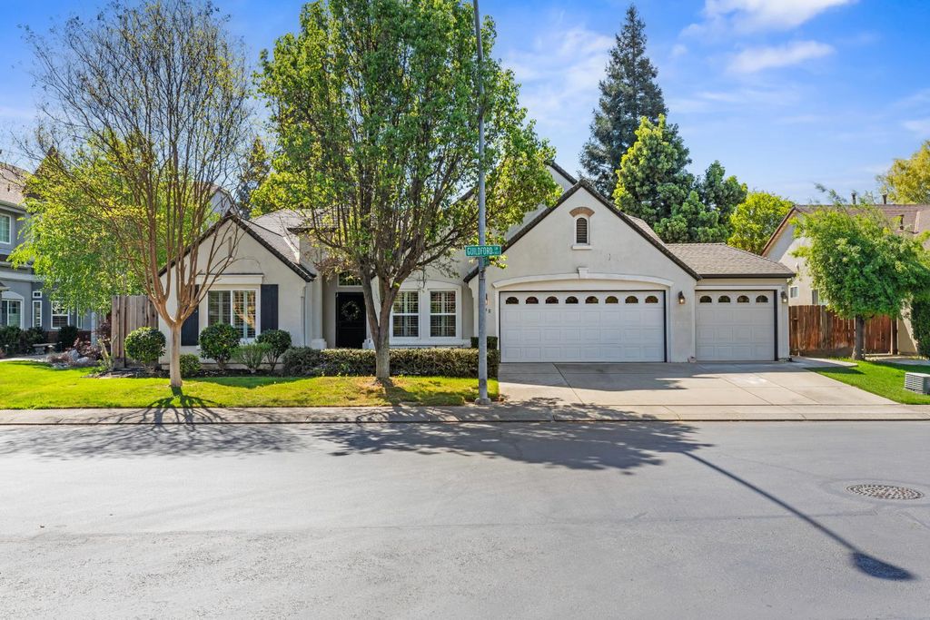 3808 Guildford Ln, Modesto, CA 95355