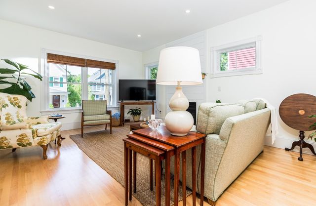 57 Sherburne Avenue, Portsmouth, NH 03801