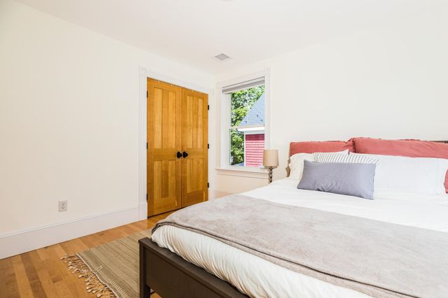 57 Sherburne Avenue, Portsmouth, NH 03801
