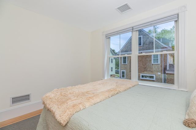 57 Sherburne Avenue, Portsmouth, NH 03801