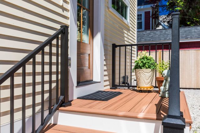 57 Sherburne Avenue, Portsmouth, NH 03801