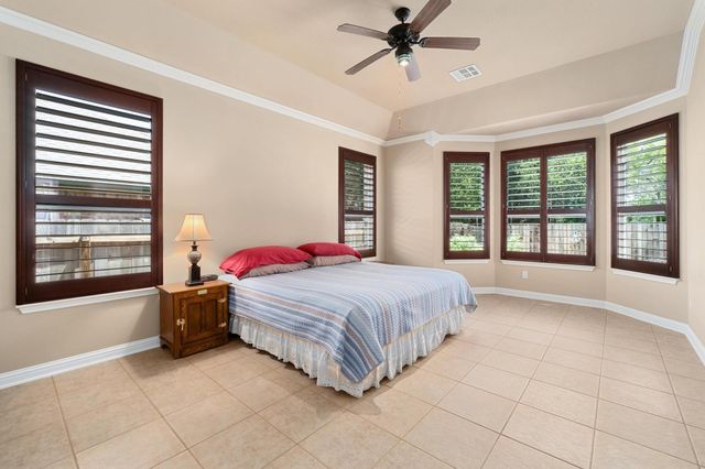 161 Serene Hollow LN, Buda, TX 78610