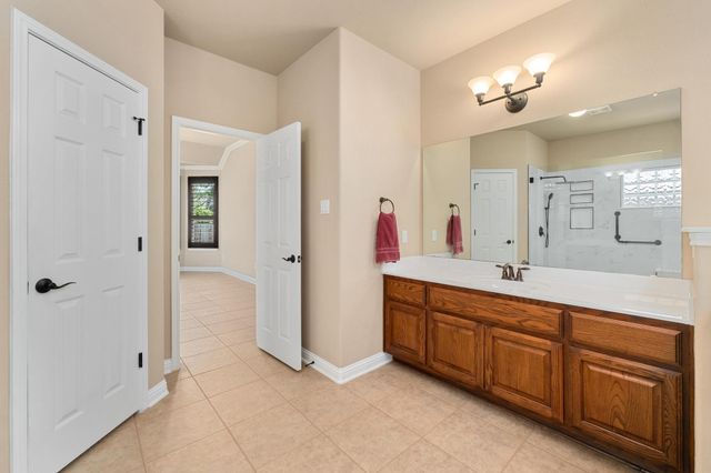 161 Serene Hollow LN, Buda, TX 78610