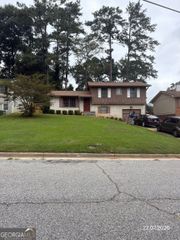 3463 Mark Place NW, Atlanta, GA 30331