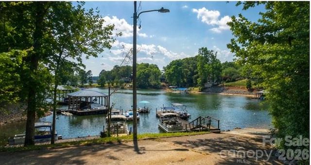 125 Mimosa Road, Statesville, NC 28677