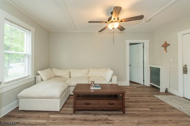 83 Westville Ave, Caldwell Boro Twp., NJ 07006