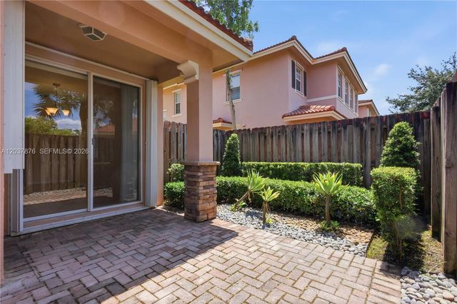 277 Las Brisas Circle, Sunrise, FL 33326