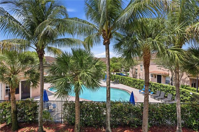 277 Las Brisas Circle, Sunrise, FL 33326