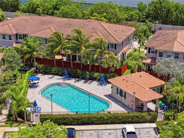 277 Las Brisas Circle, Sunrise, FL 33326