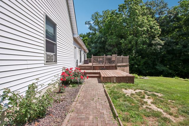 1061 W Cedar Lane, Crawfordsville, IN 47933