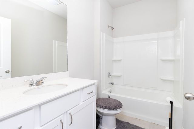 2519 NW 44th Street, Ankeny, IA 50023