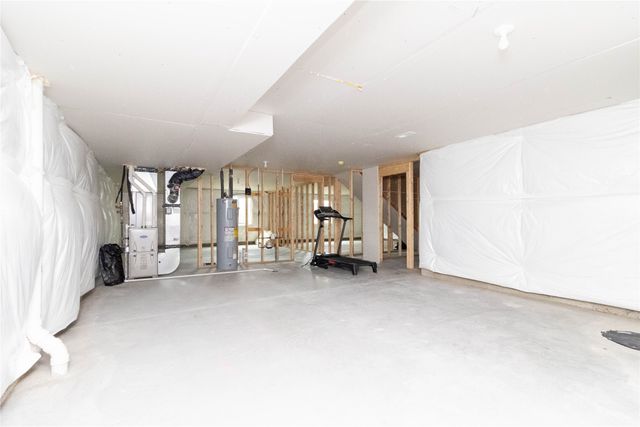 2519 NW 44th Street, Ankeny, IA 50023