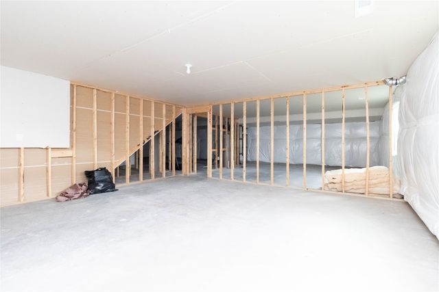 2519 NW 44th Street, Ankeny, IA 50023