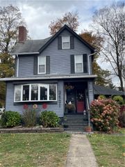 3401 Universal Rd, Penn Hills, PA 15235