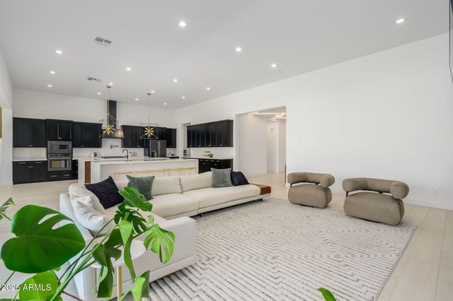 1298 E MEAD Drive, Gilbert, AZ 85298