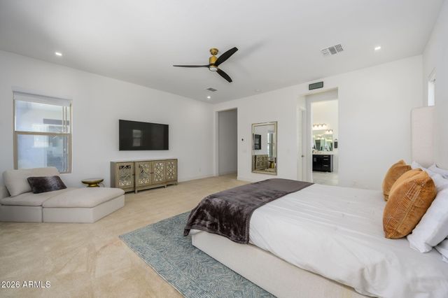 1298 E MEAD Drive, Gilbert, AZ 85298