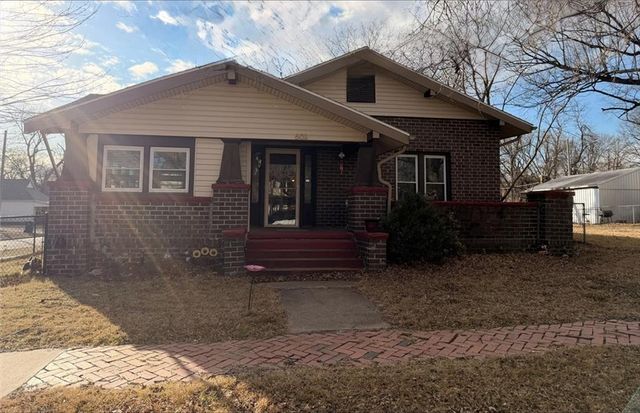 601 N Woodland Street, Pittsburg, KS 66762
