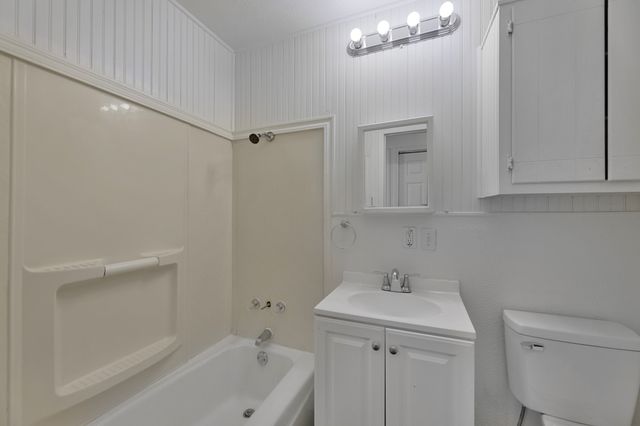 130 Westway Drive, Terrell, TX 75160