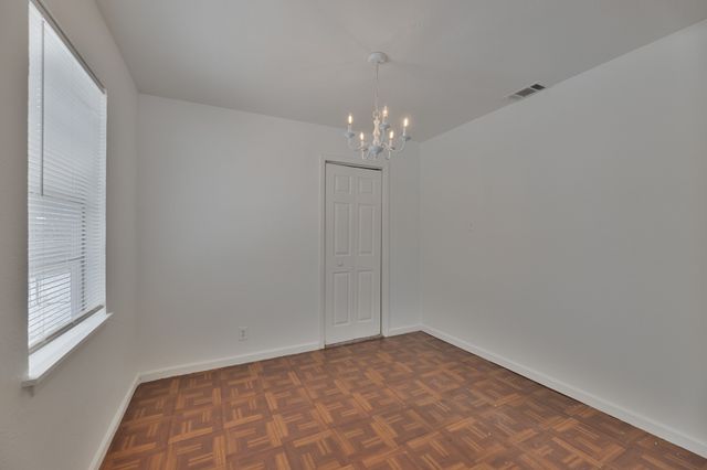 130 Westway Drive, Terrell, TX 75160