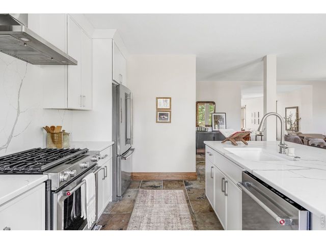 7410 N 83rd St, Niwot, CO 80503