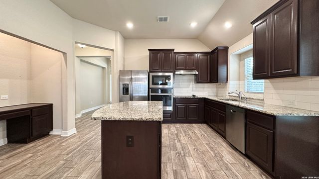 325 Cortijo, Cibolo, TX 78108