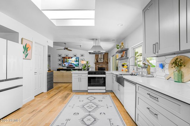 16222 N BOULDER Drive, Fountain Hills, AZ 85268