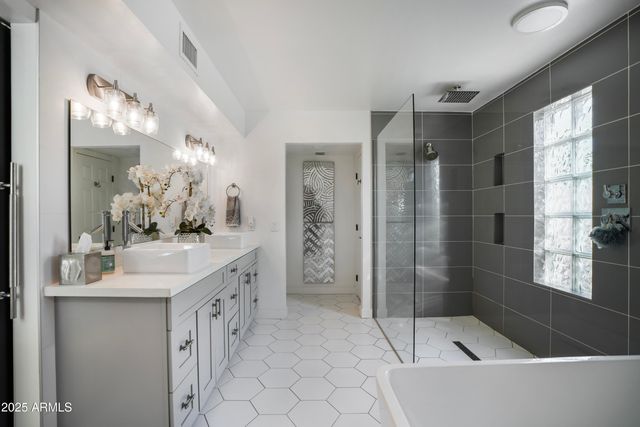 16222 N BOULDER Drive, Fountain Hills, AZ 85268