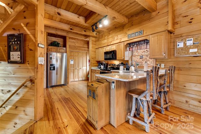 561 Signal Ridge, Sylva, NC 28779