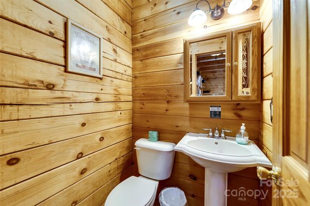 561 Signal Ridge, Sylva, NC 28779