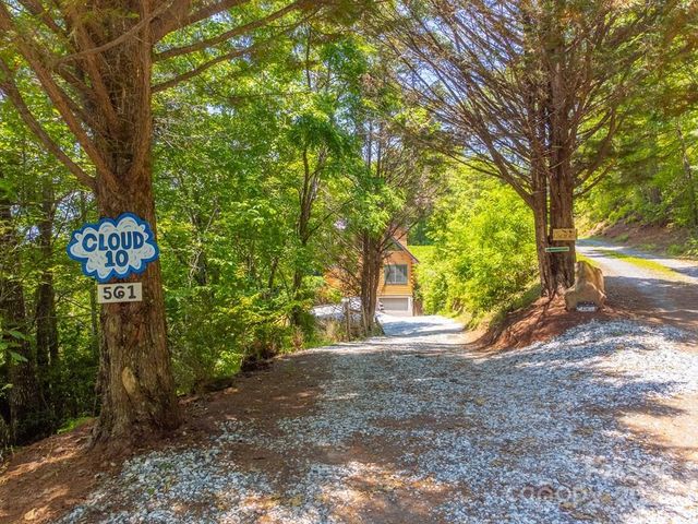 561 Signal Ridge, Sylva, NC 28779
