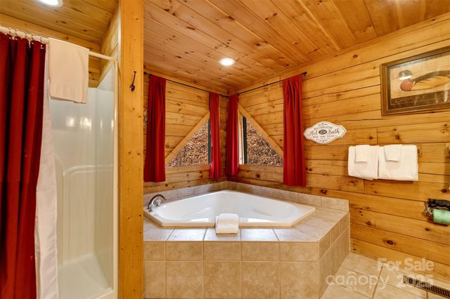 561 Signal Ridge, Sylva, NC 28779