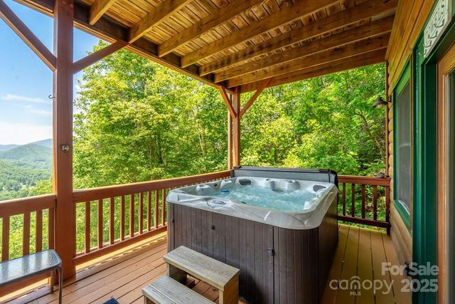 561 Signal Ridge, Sylva, NC 28779