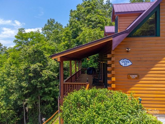 561 Signal Ridge, Sylva, NC 28779