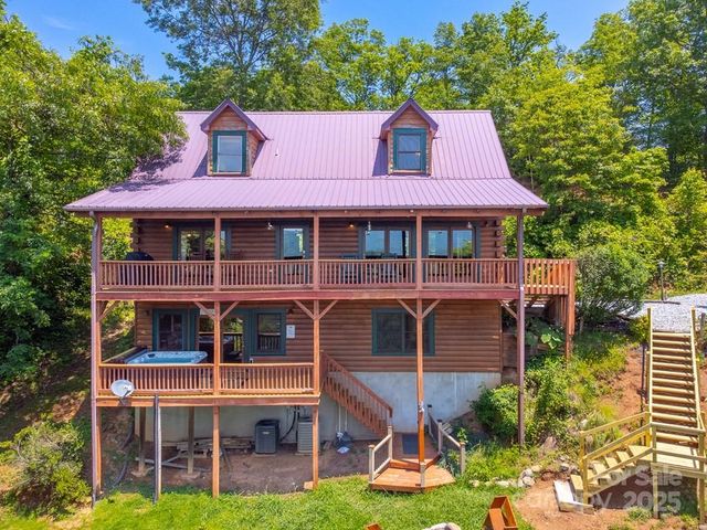 561 Signal Ridge, Sylva, NC 28779