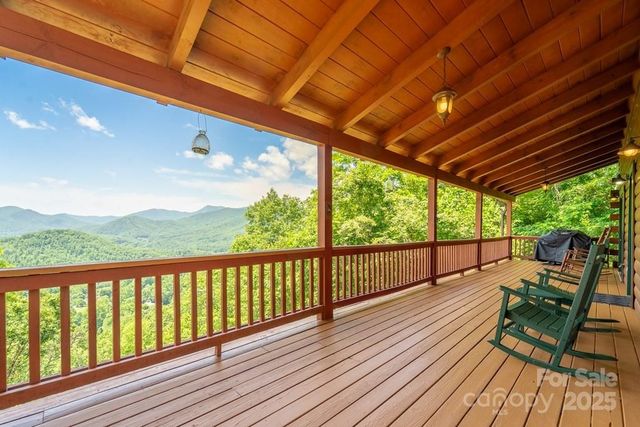 561 Signal Ridge, Sylva, NC 28779