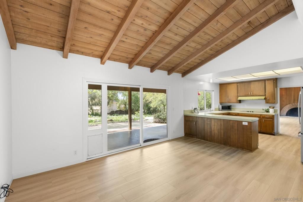 Image 9 of property listing at 13941 Sagewood Dr, Poway, CA 92064